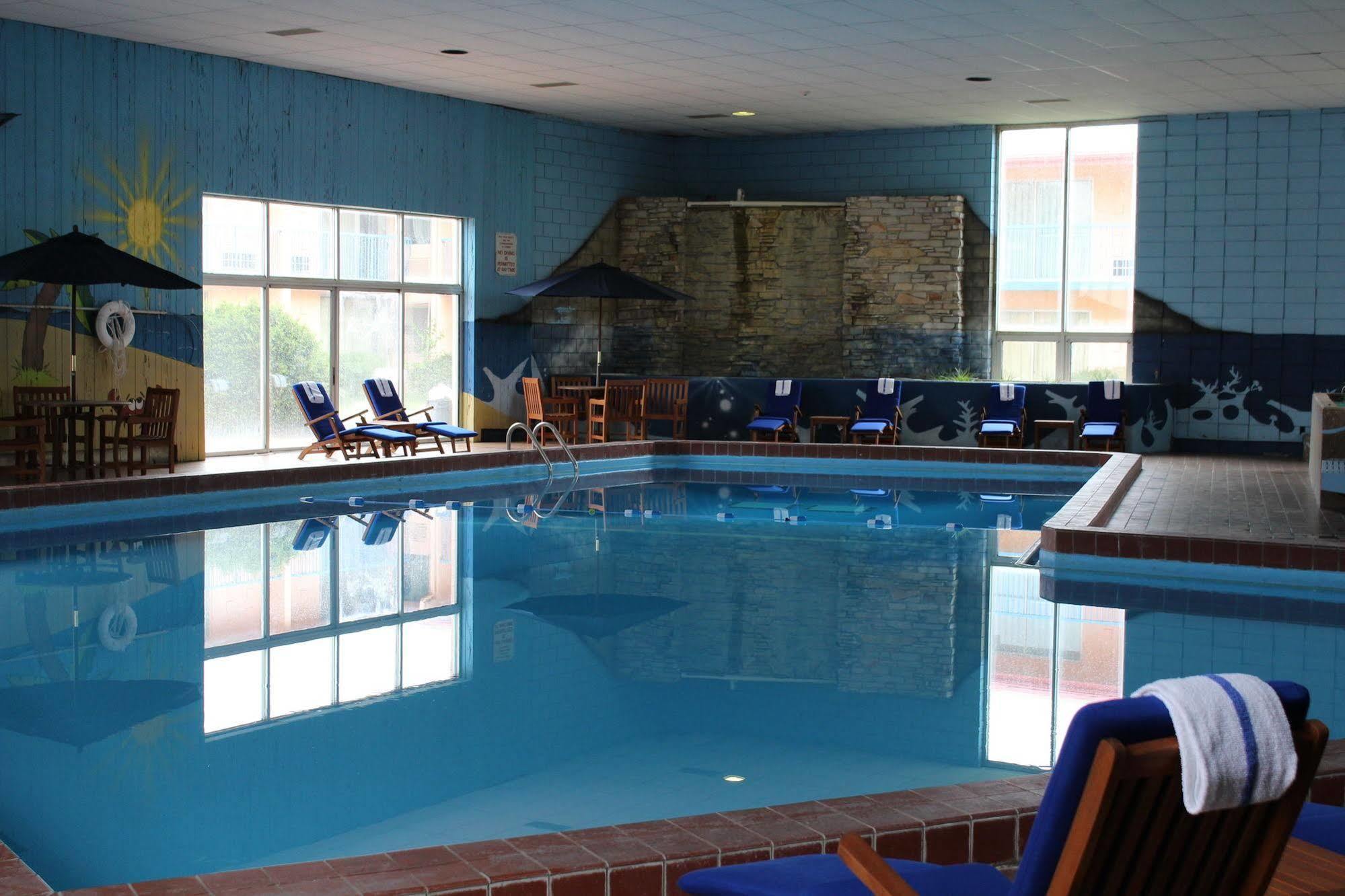 Rodeway Inn & Suites 록퍼드 외부 사진